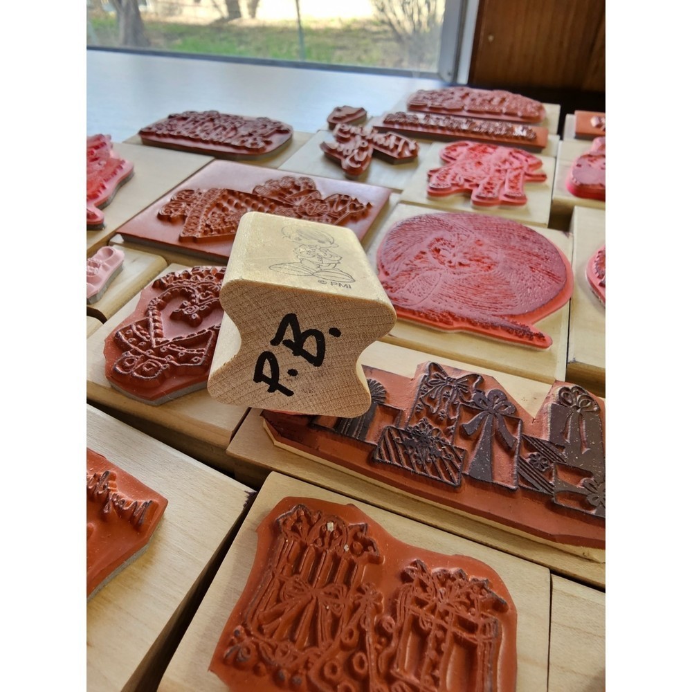 Wooden Rubber Stamps Lot of 33 Variety of Sizes - Picture 5 of 12